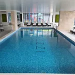Aquamarine - Pool & Apartament *
