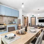 Apartament Aquamarine - Pool & *