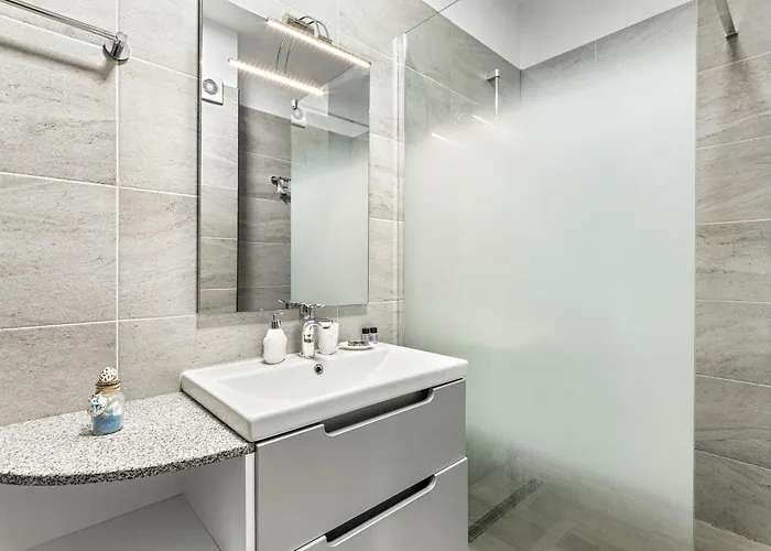 Aquamarine - Pool & Năvodari