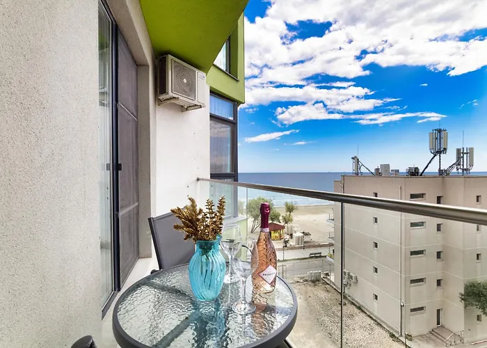 Aquamarine - Pool & Lejlighed