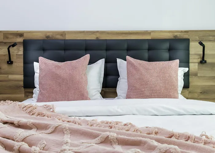 Aquamarine - Pool & Lejlighed