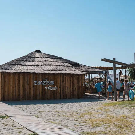 アパート Aquamarine - Pool & ナボダリ