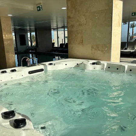 Apartman Aquamarine - Pool & Năvodari