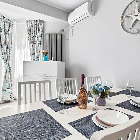 Apartman Aquamarine - Pool & Năvodari