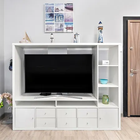 Aquamarine - Pool & شقة Năvodari