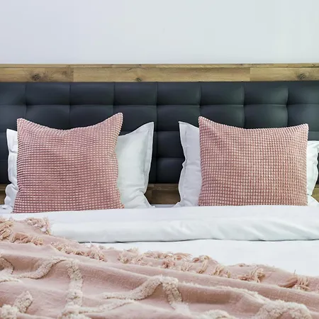 Aquamarine - Pool & Apartman