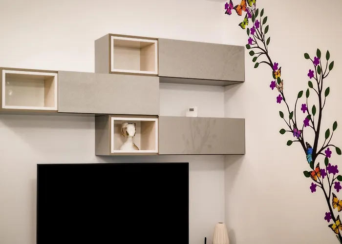 Aquamarine - Pool & דירה